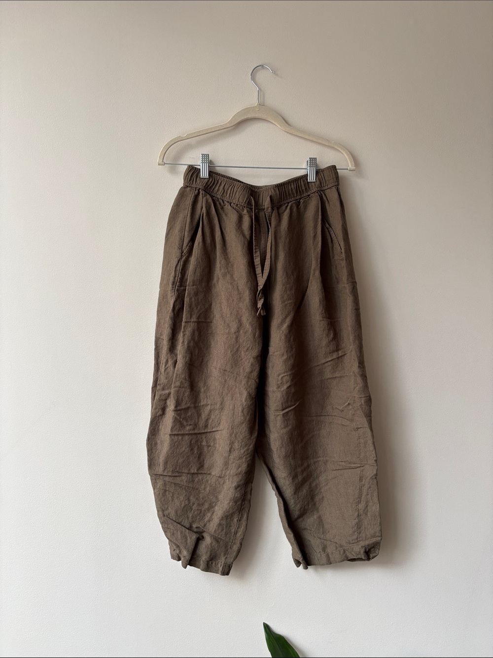 Brown Cropped Relaxed Linen-Blend Pants